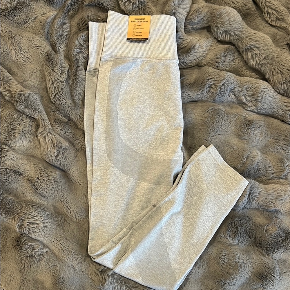 NWT PINK Victoria’s Secret Leggings